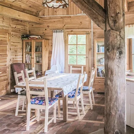 Beautiful Home In Milakowo With Wifi *