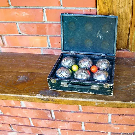 Three-bedroom In 度假居 *