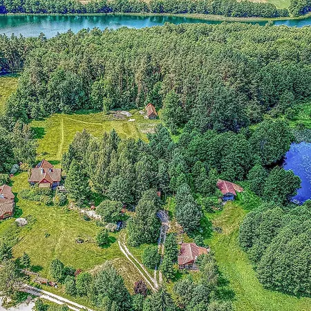 Three-bedroom In 度假居 *